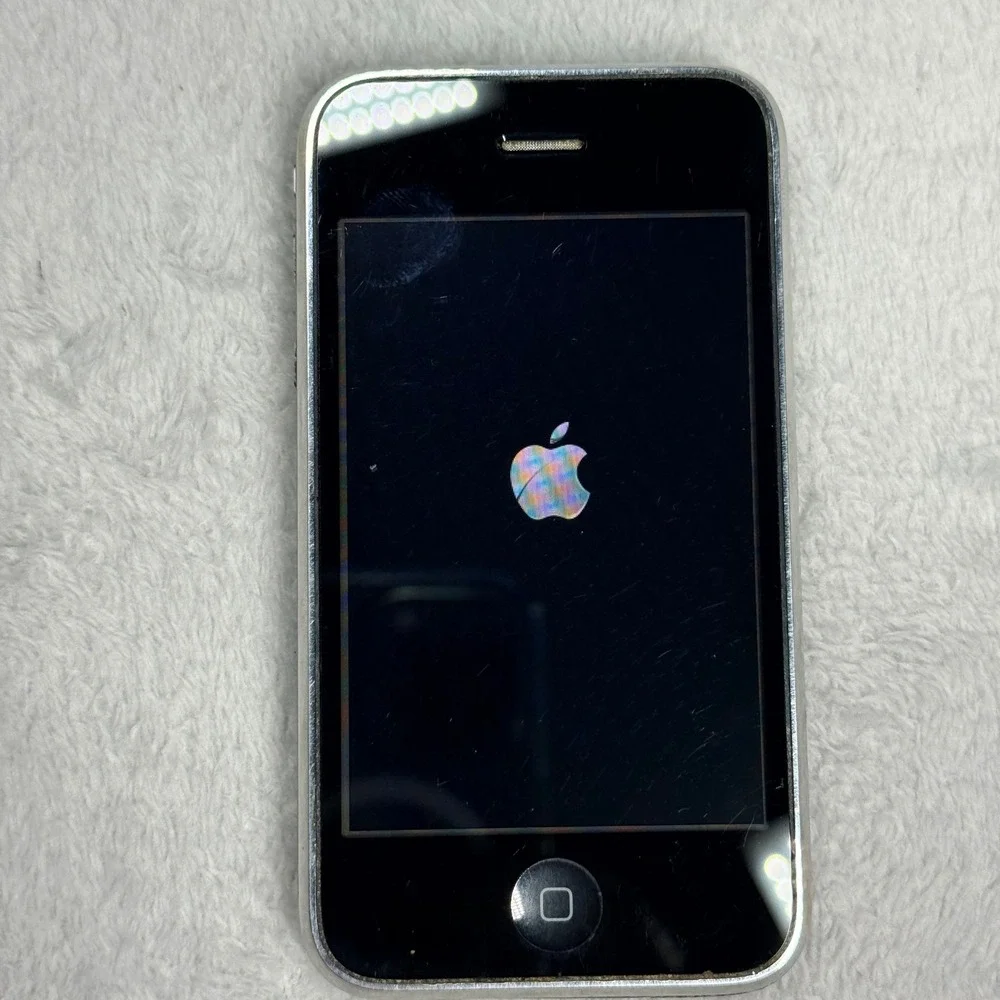 Apple iPhone 3G Smartphone 8GB Black Vintage Model A1241 with Box